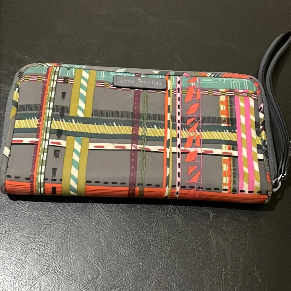 Vera Bradley‎ Midtown Wristlet